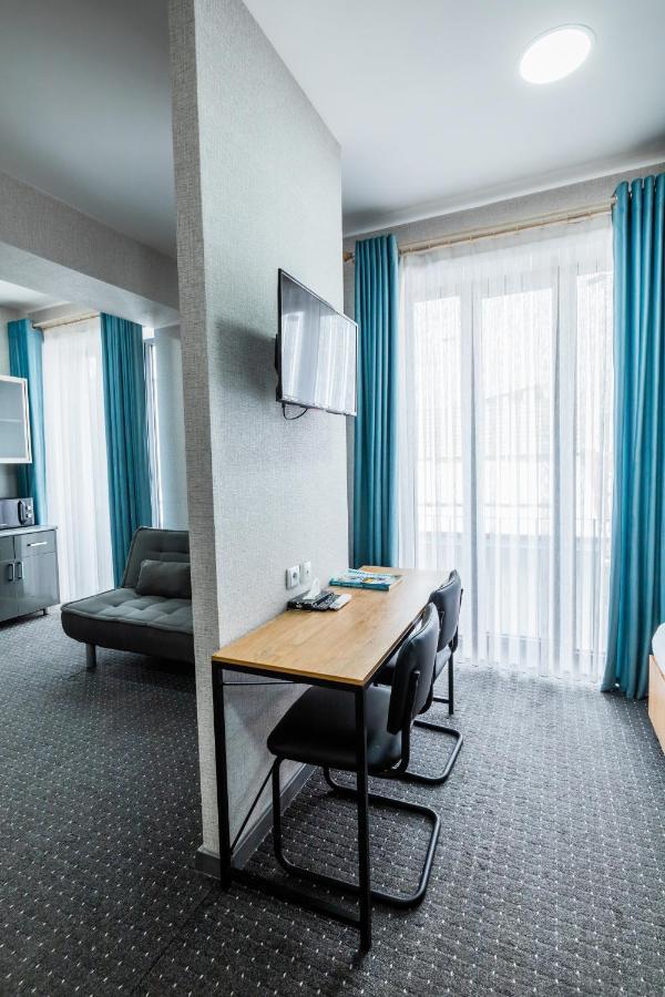 Bobur Hotel Tashkent Exterior photo